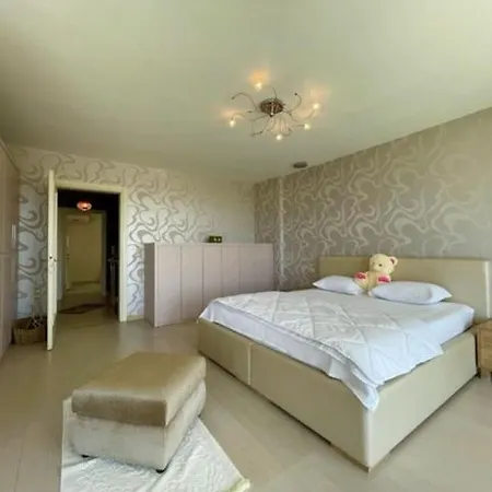 Guezelada * Kuşadası